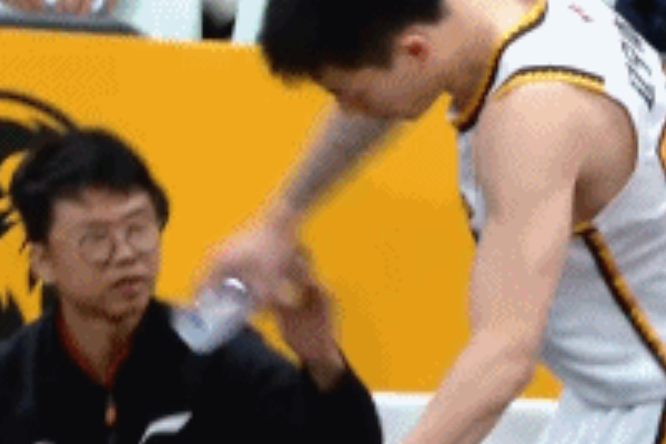  廣廈逆襲！遼寧男籃新賽季首戰(zhàn)失利遭遇慘敗