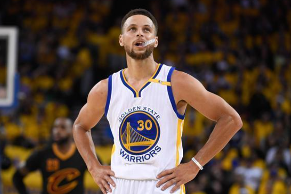 籃球比賽中六種防守戰(zhàn)術(shù)是什么？